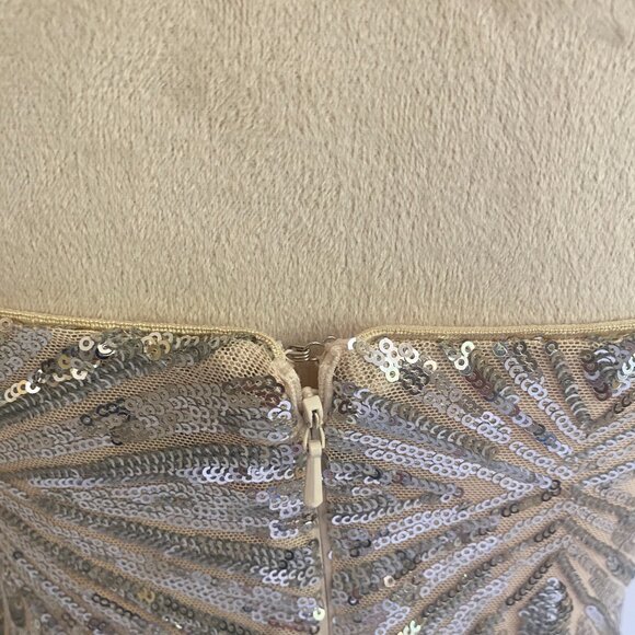 LULUS Lost In Your Eyes Silver Sequin Bodycon sz M. - Picture 7 of 10